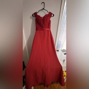 Elegant Red Prom Dress with Beaded Bodice